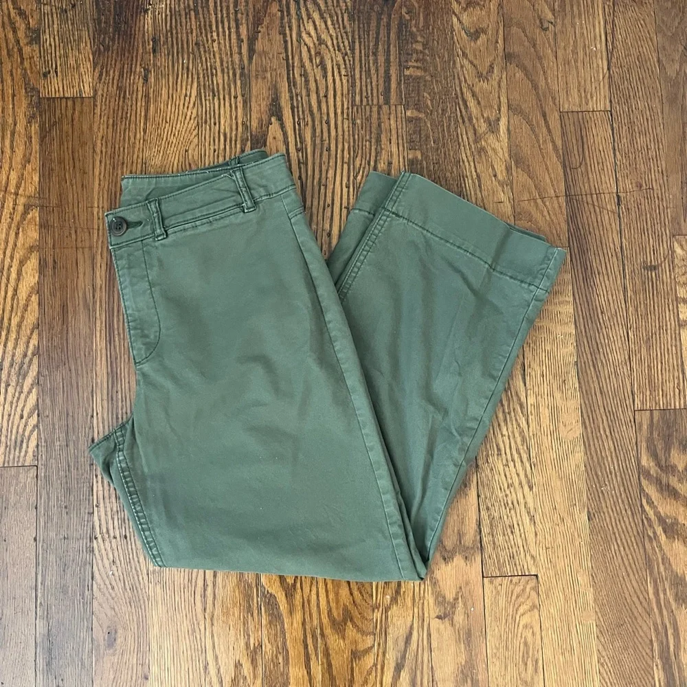 Old Navy Army Green Pants - Picture 1 of 4
